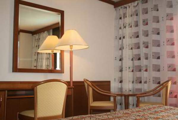Gaweye Hotel Найамей Екстериор снимка
